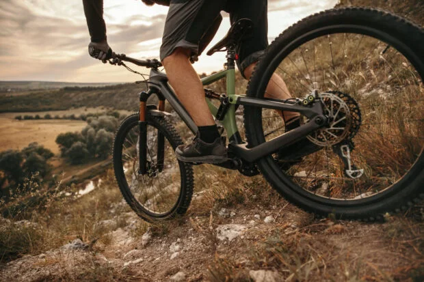 Cómo Mejorar en Ciclismo de Montaña bajas y subidas